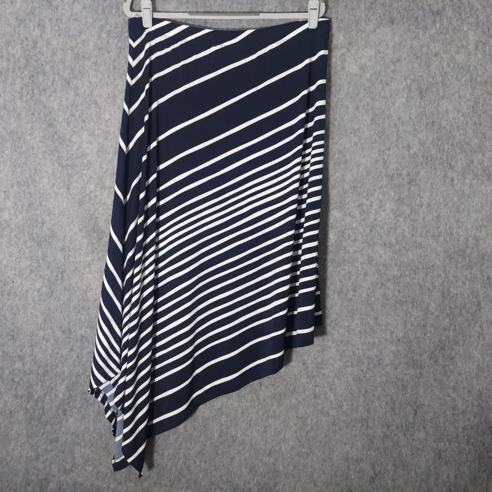 Chicos Size 2 L‎ Skirt Slinky Stretch Flowy Asymmetric Lightweight Comfort Fit